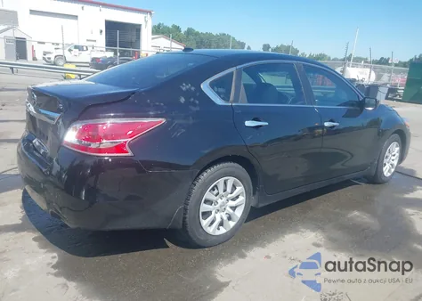 2015 Nissan Altima 2.5 S from USA, damaged, VIN 1N4AL3AP9FC126086